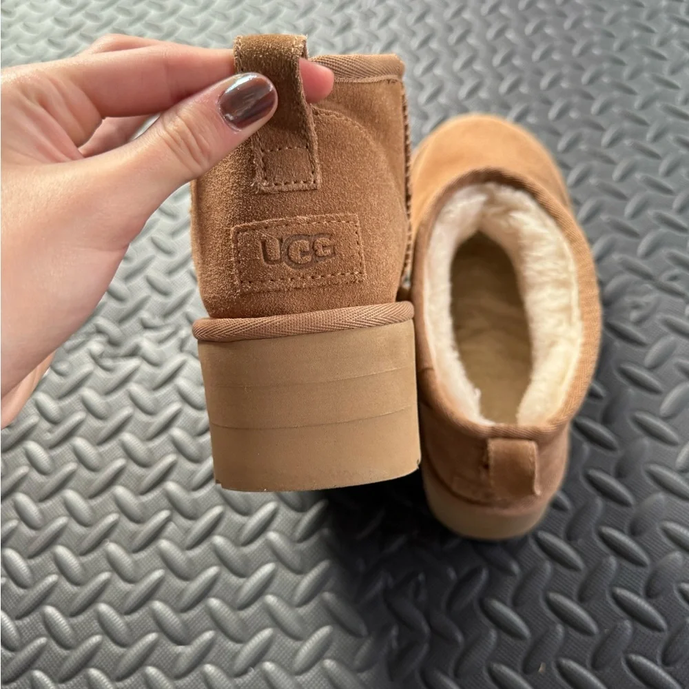 Ultra Mini Plattform UGGS *Sprayed for protection* - Picture 8 of 8